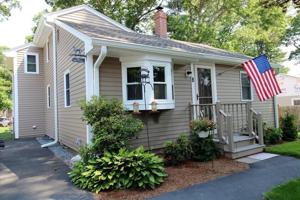 8 Ledge Rd