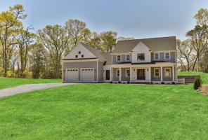 29 Summerwind Ln