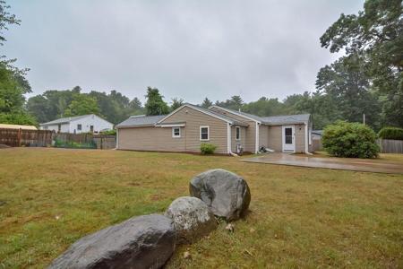 14 Laurel Rd