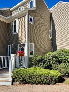 53 Pointe Rok Dr