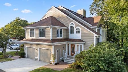 48 Pointe Rok Dr