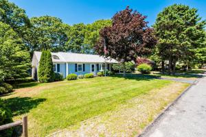 33 Vacation Ln