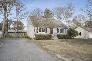 38 Thorwald Dr