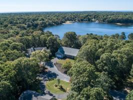 11 Pump House Ln