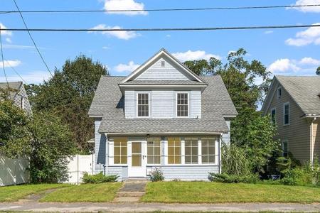 303 Lake Ave
