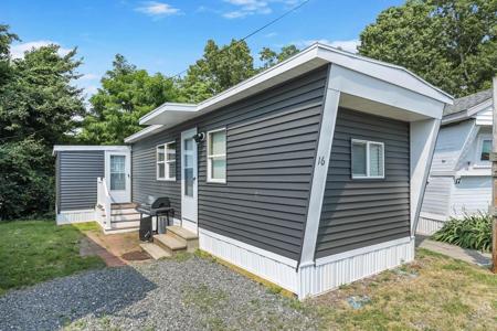 151 Hartford Turnpike