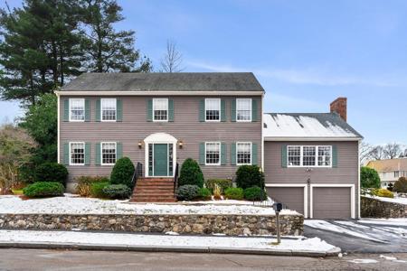 33 Hall Rd