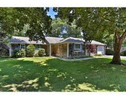34 Half Moon Cir
