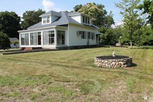 79 Mansfield Ave