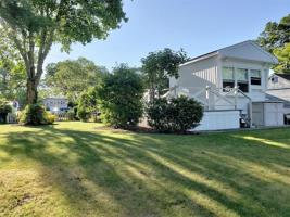 157 Mansfield Ave