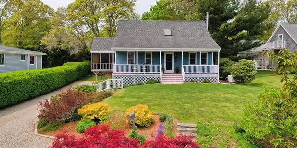 104 Lucerne Avenue