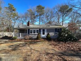24 Lake Dr