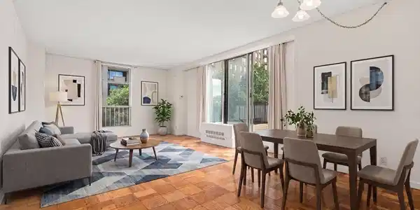 99 Pond Ave