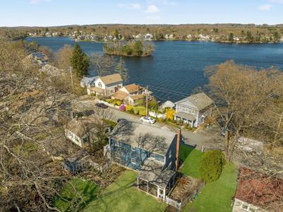 320 Bridle Path