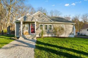 11 Community Rd
