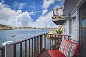 4 Fort Beach Way