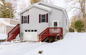 4 Lakeview Road