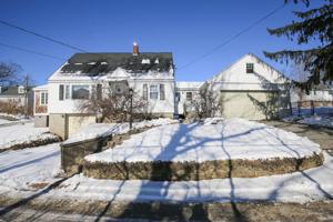 11 Oakland Ave