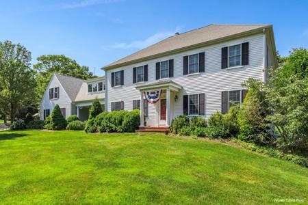 41 Lakeview Drive