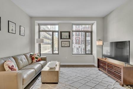 43 Westland Ave