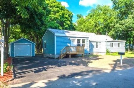 1 Chapel Ln