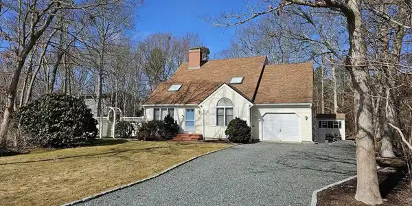 49 Seashell Ln