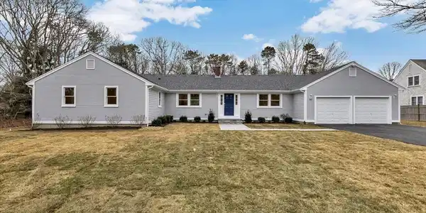 82 Carol Avenue