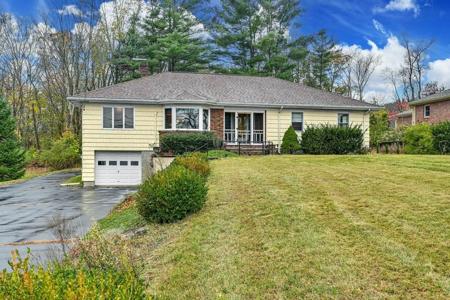 246 Thompson Rd