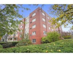 114 Pleasant St