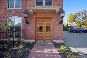 11 Lake St