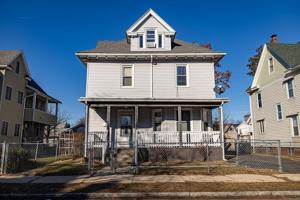 68 Grand St