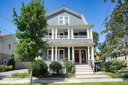 22 Adams Street