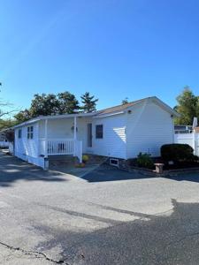 151 Hartford Tpke