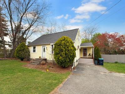 565 Lake St
