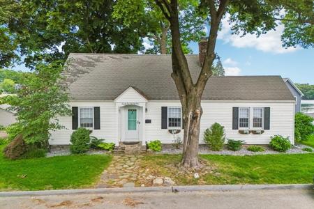 74 Bay Edge Dr
