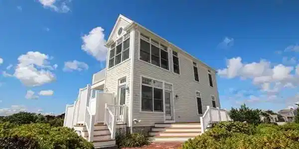27 Fiddlers Green Lane