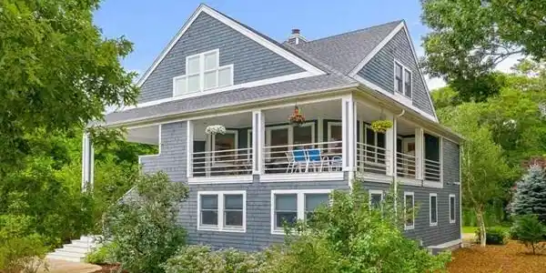 37 Pine Grove Ave