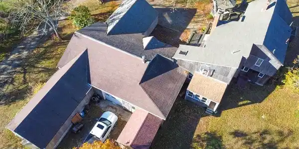 140 Davisville Rd