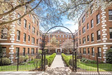 64 Queensberry Street