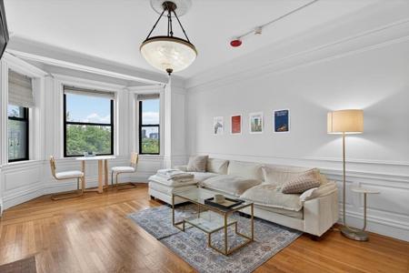 464 Commonwealth Ave