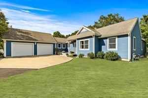 3 Twins Beach Lane