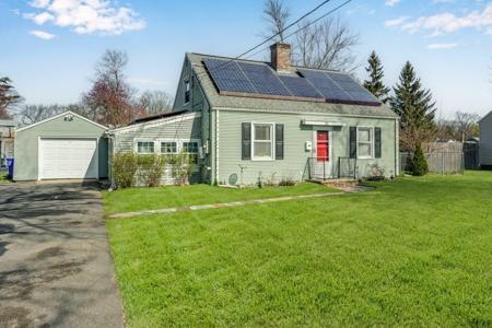 350 Island Pond Rd
