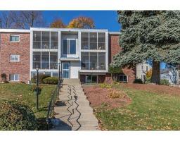 146/148 West Street