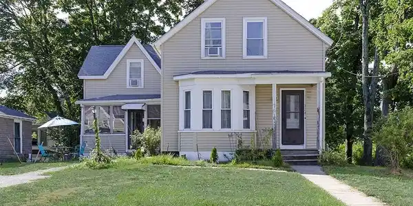 374 Main St
