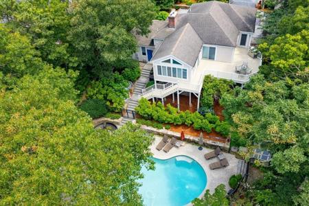 107 Greensward Rd
