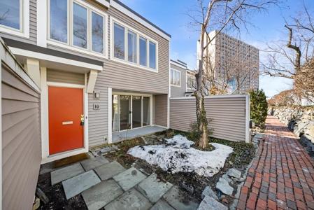 10 Fresh Pond Place