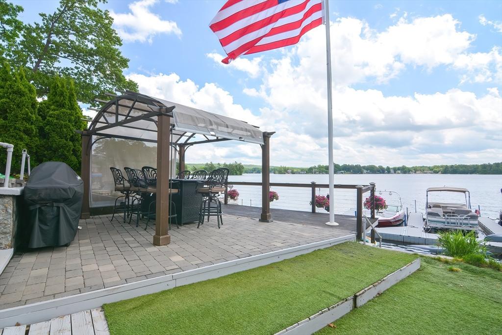 2 S Point Rd, ster, MA lhrmls02197250