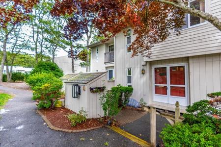 300 Buck Island Rd