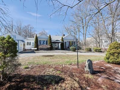 157 County St