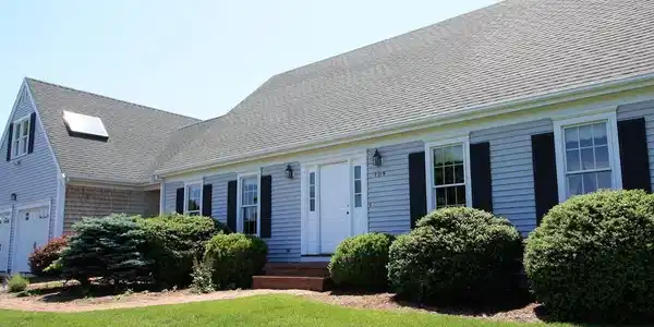 109 Nottingham Dr
